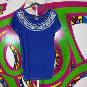 Old Navy Maternity, Blue Blouse with Short Sleeves. Size Small. Excellent cond!